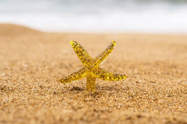 Golden Starfish Star Sand Beach Sea Water Background Vacation Concept — Stock Photo, Image
