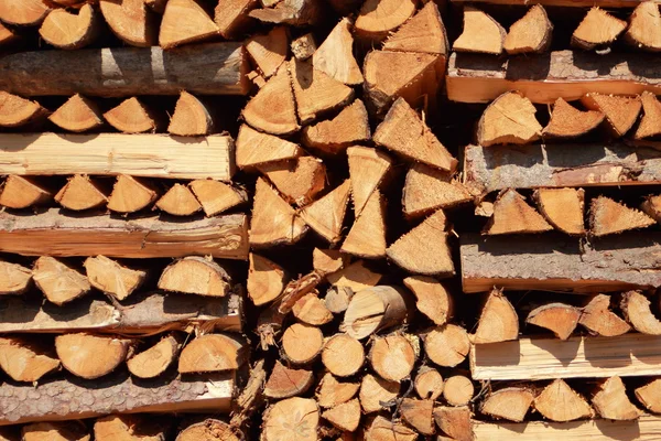 Close up on orderly placed pile of fire wood — Stock Photo, Image