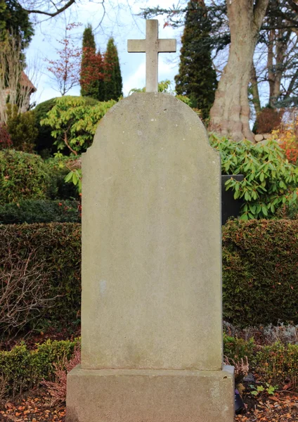 Headstone at graveyard without any name — Stock Photo, Image