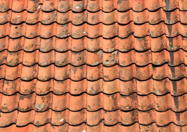 Red grunge clay roof tile background — Stock Photo, Image