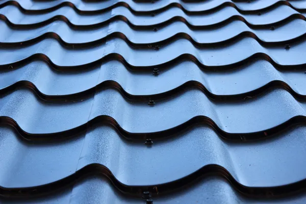 Detail of curved black metal roof — Stock Photo, Image