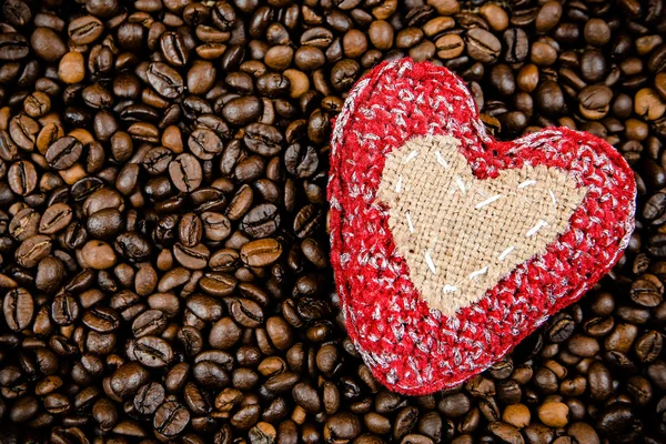 Handmade heart on the coffee beans — Stock Photo, Image