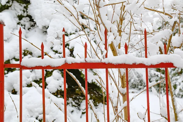Metal Fence Background Winter Nature Fencing Background Winter Landscape Close — стоковое фото