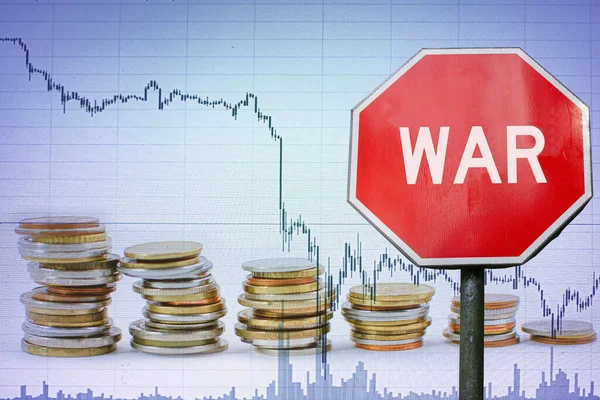 Znak Wojny Tle Gospodarki Wykres Monety Kryzys Gospodarczy Spowodowany Konfliktami — Zdjęcie stockowe