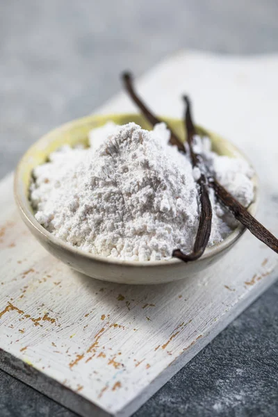 sugar powder with ground natural vanilla