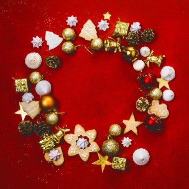 Tatil süsleri ve mesajlar için çerçeveli Noel kartı. Mutlu Noeller, afiş. Kış tatili teması. - Mutlu yıllar. Boşluğu Kopyala