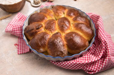 Piroshki - Rus usulü lahana dolgulu puf böreği