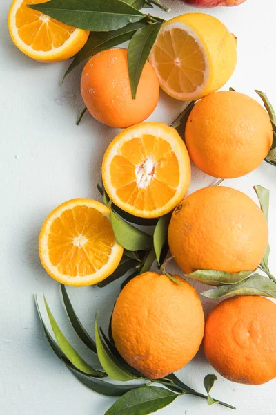 Υγιή Φρούτα Πορτοκαλί Φρούτα Φόντο Φλούδες Εσπεριδοειδών Πορτοκάλια — Φωτογραφία Αρχείου