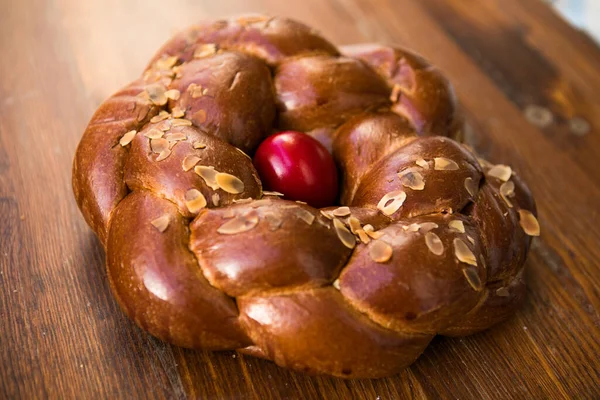 Tsoureki Traditional Baked Greek Easter Sweet Bread Garnished Slivered Almonds — Stock Photo, Image