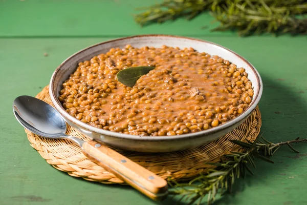 Finge Sopa Sopa Lentejas Con Salsa Tomate Ajo Laurel Comida — Foto de Stock