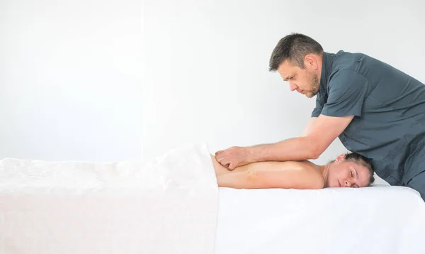 Woman Relaxes Therapeutic Massage Physiotherapist Working Patient Clinic Back Girl — Stock Photo, Image
