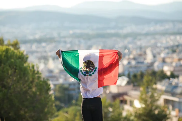 People Holding Flag Mexico September Independence Day Mexico — Fotografia de Stock