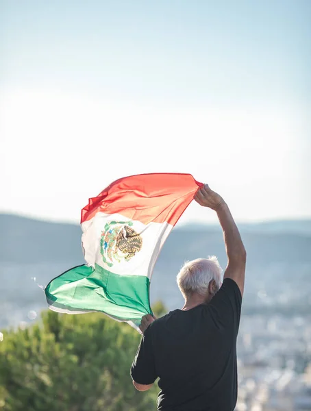 Senior Man Holding Flag Mexico September Independence Day Mexico —  Fotos de Stock