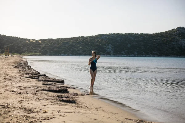 Young Woman Playing Sea Summer Woman Enjoying Sea Water Cheerful — Stock Photo, Image
