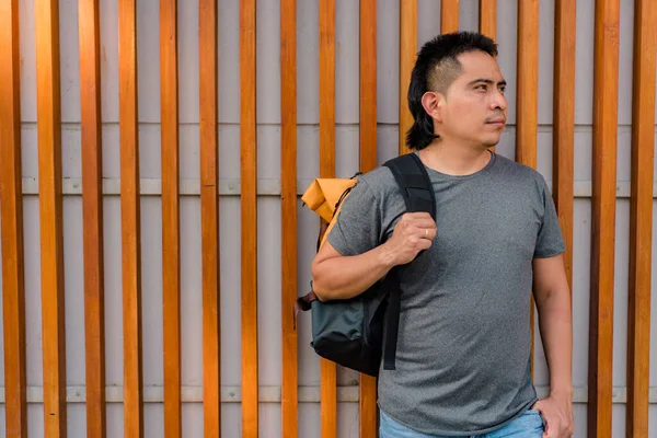 Hispanic Man Backpack Walking Park — Foto Stock