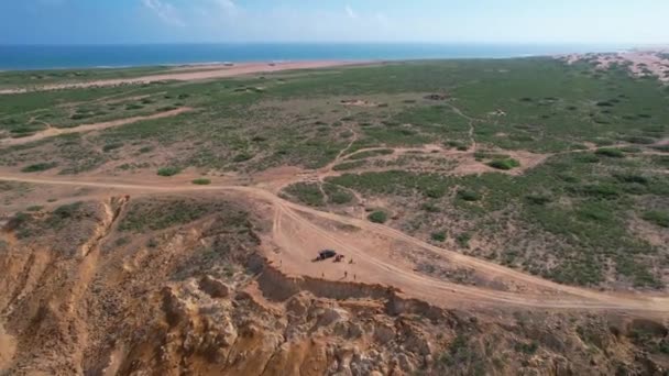 Vista Aérea Las Montañas Contra Cielo Azul Vídeo Tomado Guajira — Vídeo de stock