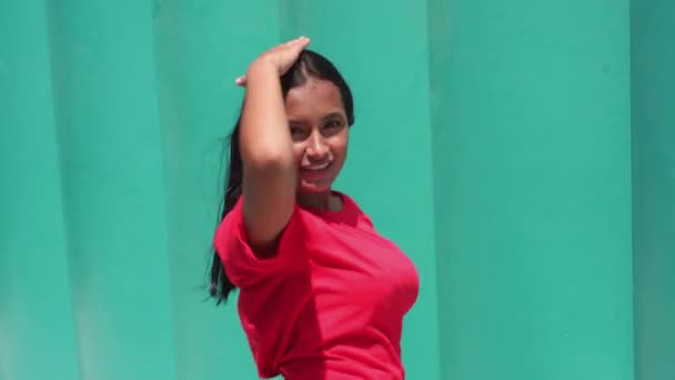 Latin Woman Dancing Looking Camera City Street — Stok video