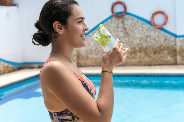 Young Woman Enjoying Drink Swimming Pool —  Fotos de Stock