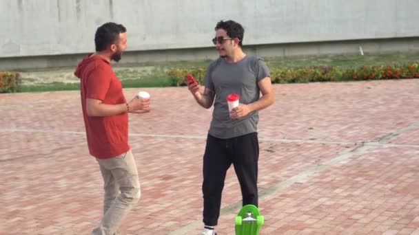 Latin Friends Gathering Park Skateboard — 비디오