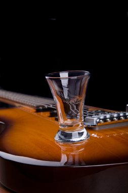 bardak tekila elektro gitar