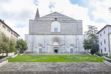 Todi kerk