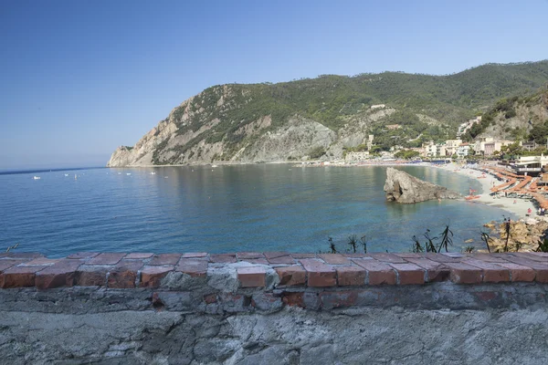 Vista da costa de Monterosso — Fotografia de Stock