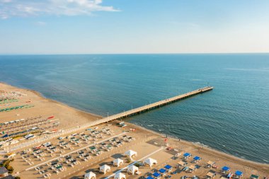 İnanılmaz güçlü dei Marmi rıhtım manzarası