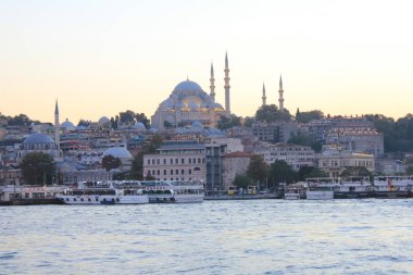 Eminonu, İstanbul, Türkiye-Eylül-Pazar-2021: Türkçe 'de 