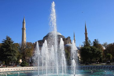 Ayasofya, İstanbul, Türkiye-Eylül-Pazar-2021: Ayasofya Sofya ve mimari güzellik, Türkçe 