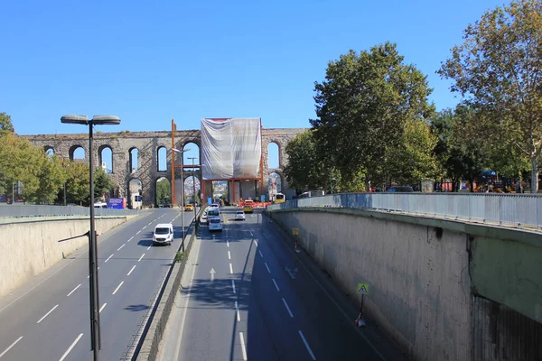 İstanbul tarihi şehir duvarları. Bizans mimarisi, trafik, bölüm 10