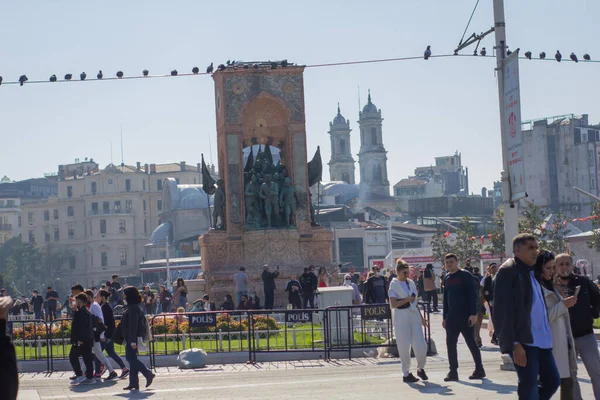 Beyolu Istanbul Turecko Říjen Sobota 2021 Historická Památka Náměstí Taksim — Stock fotografie