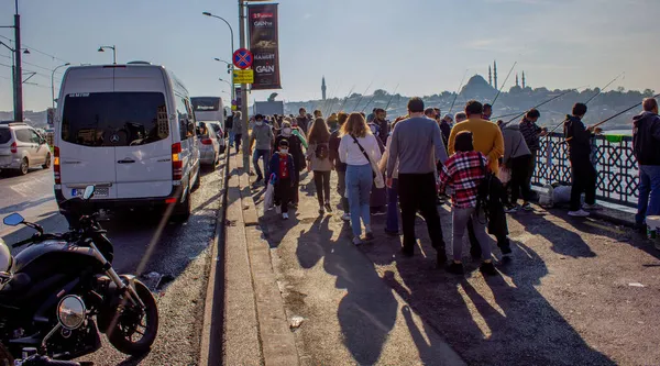 Eminonu Stambuł Turcja Październik Sobota 2021 Znani Rybacy Moście Galata — Zdjęcie stockowe