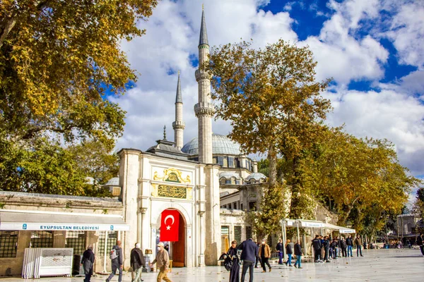 Эйп Стамбул Турция Октябрь Среда 2021 Мечеть Эйп Султан Богомольцы — стоковое фото