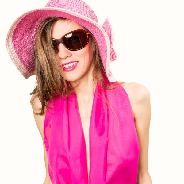 Sommar mode kvinna med hatt — Stockfoto