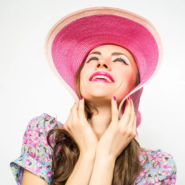 Sorprendida mujer feliz en sombrero —  Fotos de Stock