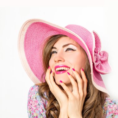 Bayan pembe şapkalı