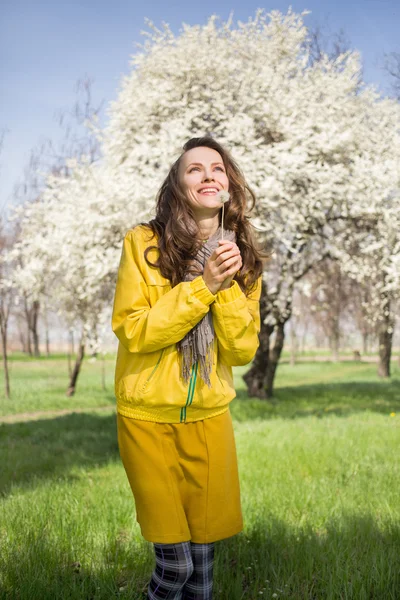 Spring woman — Stock Photo, Image