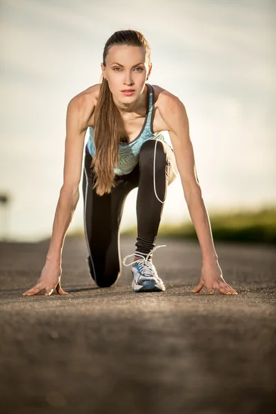 Rennende vrouw — Stockfoto