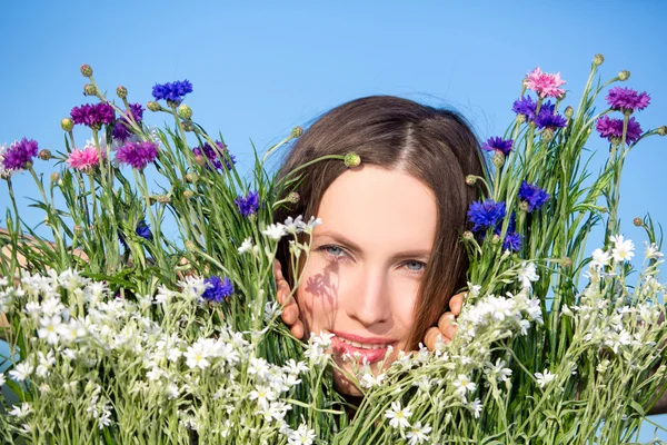 Alegría de verano - mujer feliz — Foto de Stock