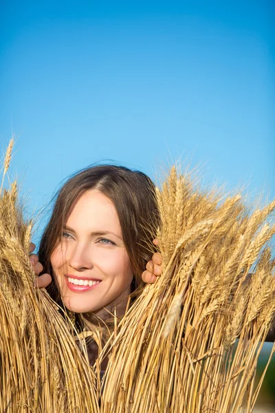 Beauty romantic portrait of young woman — Stock Photo, Image