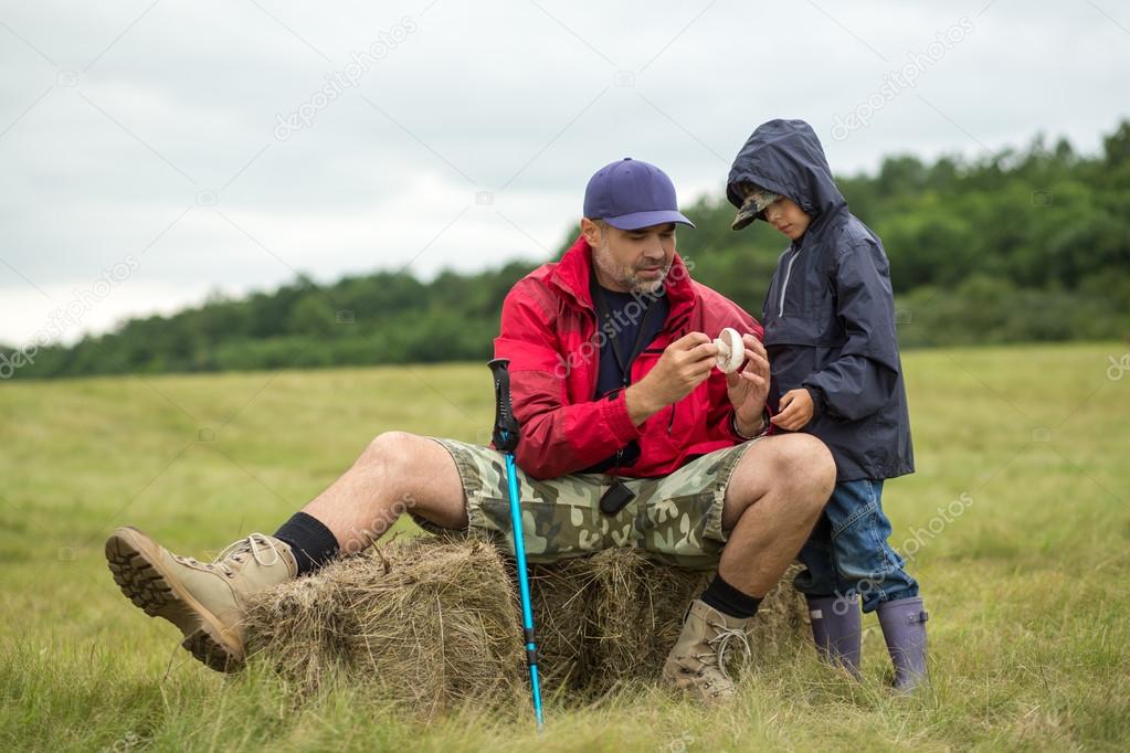 Family trekking