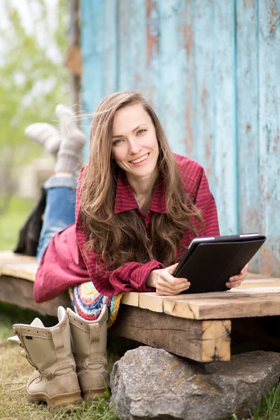 Young beautiful using digital tablet — Stock Photo, Image