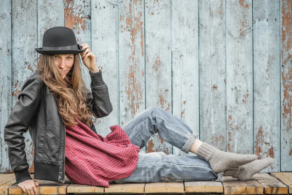 Junge Hipsterfrau — Stockfoto