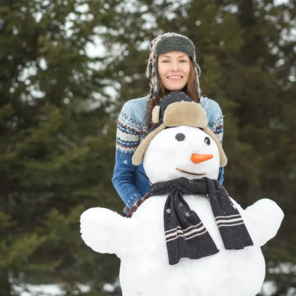 Divertimento invernale e tempo libero donna — Foto Stock