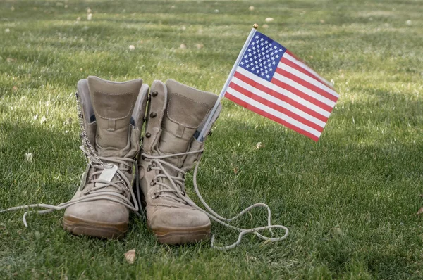 Stiefel Eines Amerikanischen Soldaten Der Als Symbol Eines Helden Mit Stockbild