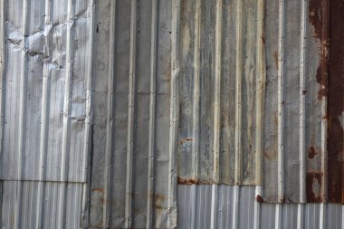Arka plan için eski metal levha çatısı deseni Rusty metal levha dokusu