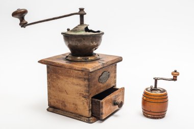 Üç el değirmenleri