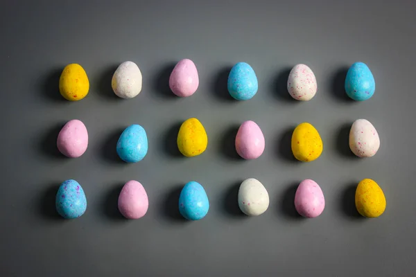 Multicolored Bright Easter Chocolate Eggs Yellow White Pink Blue Colors — Stock Photo, Image