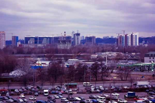 Киев Украина Апреля 2021 Года Огромная Открытая Автостоянка Машин Много — стоковое фото