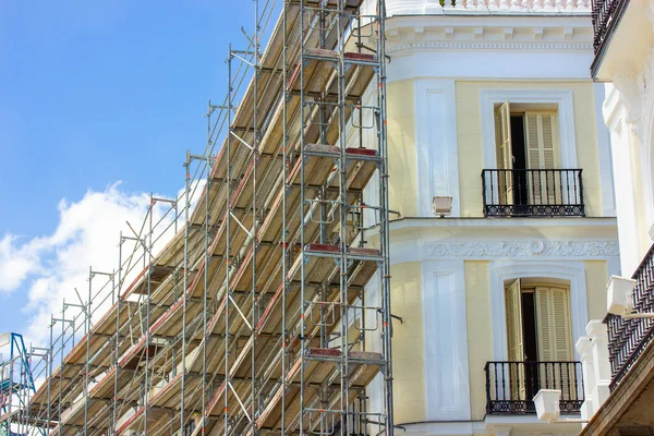 Madrid Spain May 2022 Restoration Old Building Facade Moldings Arched — Fotografia de Stock